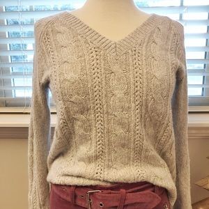 Hollister white/cream sweater